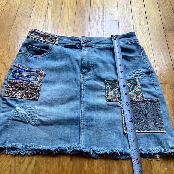 Desigual Size 30 Blue Denim Patty Embroidered Patchwork Boho A-Line Mini Skirt - Picture 8 of 13